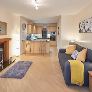 Host & - Royal Sands Apartment Scarborough