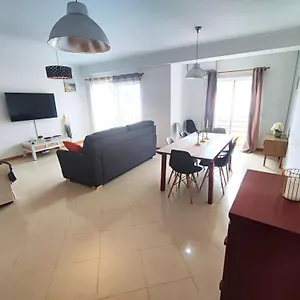Algarve Modern T1 With Balcony In Apartment Albufeira